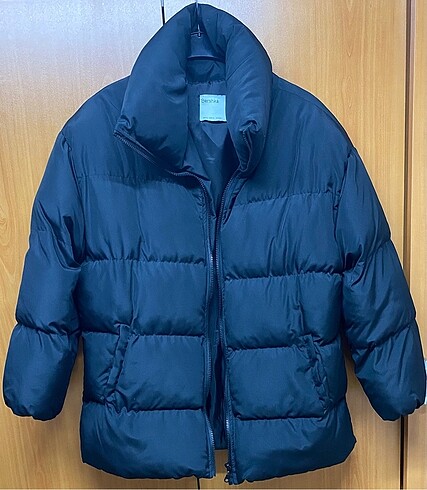 Bershka siyah şişme mont
