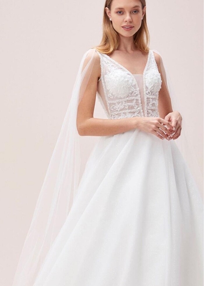 Oleg cassini gelinlik - Görsel 4