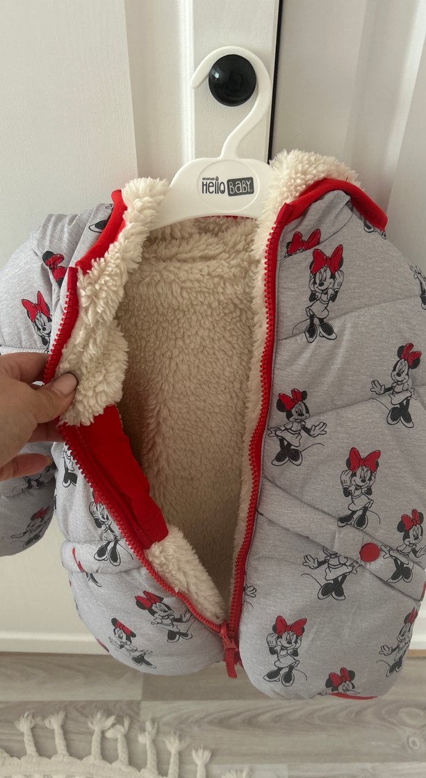 Kız Çocuk Gri Minnie Baskılı Kapüşonlu Mont - Görsel 2