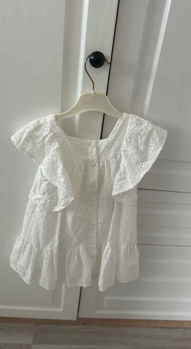 Kız Çocuk Beyaz Nakışlı Fırfırlı Elbise - Görsel 2