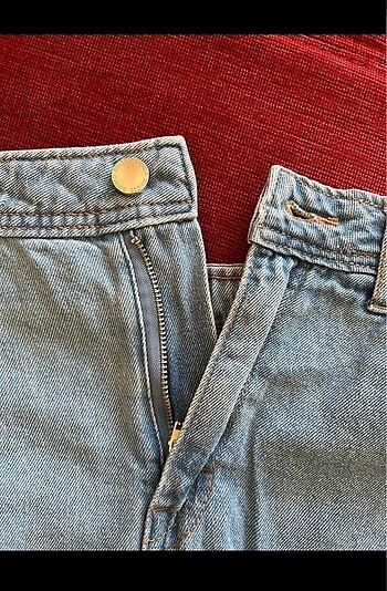 38 Beden Yırtık Detaylı Mavi Kot Etek (H&M Divided)