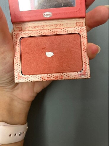 Beden Renk The Balm Fall For This Blush