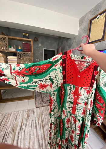 LC Waikiki Çiçek Desenli Uzun Bohem Elbise