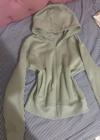 Guess Baskılı Kadın Gri Kapüşonlu Sweatshirt - Görsel 3