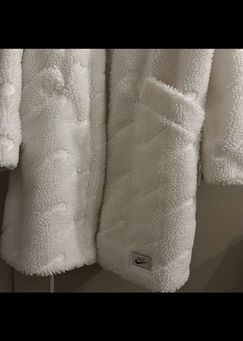 Beyaz Peluş Kadın Kışlık Midi Mont - Görsel 4