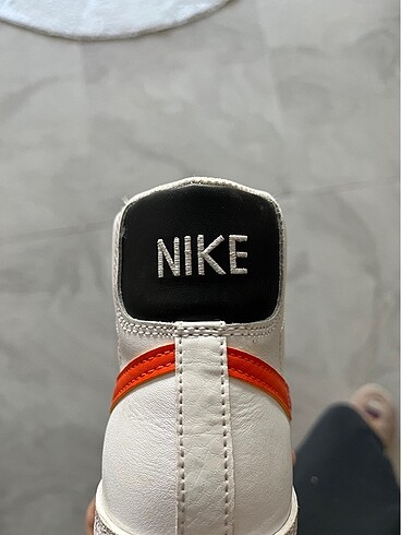 38 Beden beyaz Renk Nike blazer Mıd77