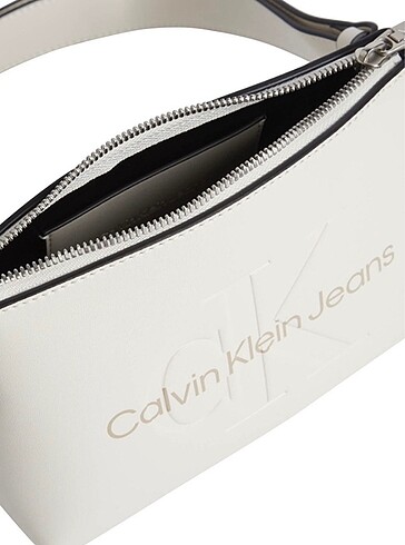  Beden beyaz Renk Calvin Klein orj çanta