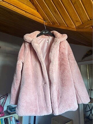 Pembe kürk
