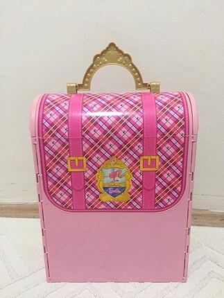 Barbie evi
