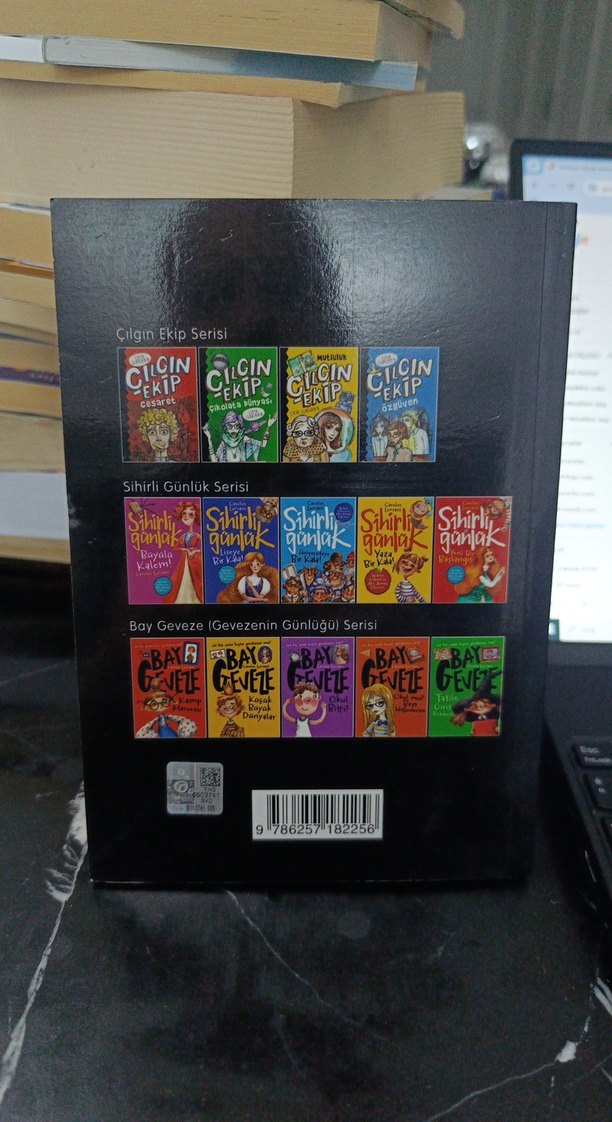 Mutluluk Çılgın Ekip - Livya Lgnajanin - Görsel 2