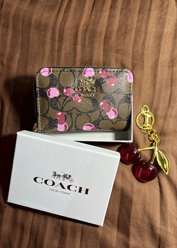  Beden Coach Kadın Deri Cüzdan - Baskılı, Fermuarlı