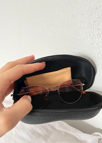 Pembe Transparan Minimalist Kadın Güneş Gözlüğü - Görsel 3