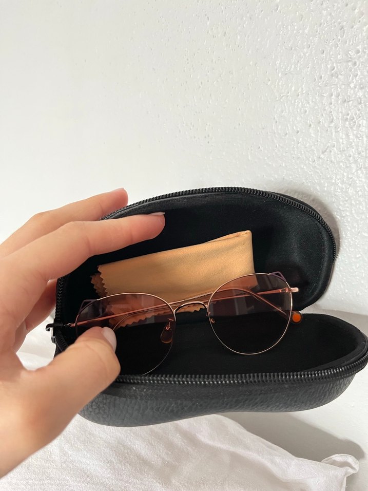 Pembe Transparan Minimalist Kadın Güneş Gözlüğü - Görsel 3