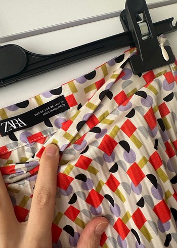Zara Desenli Piliseli Kadın Uzun Etek