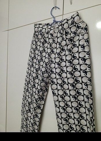 Ying Yang Desenli Kot Pantolon - Görsel 3