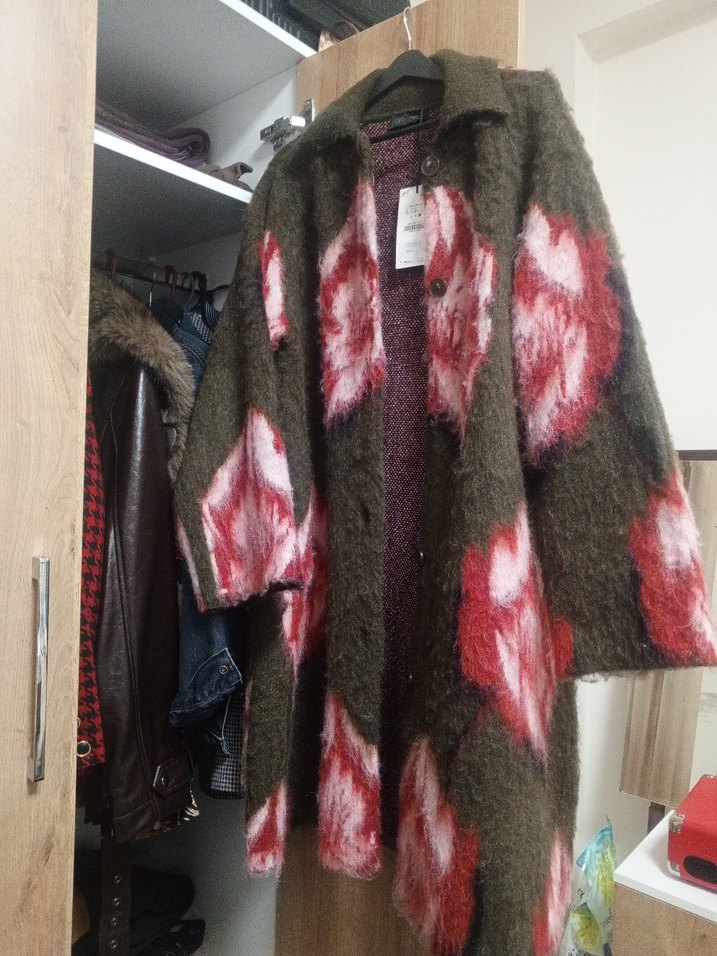 Batik Desenli Fırçalanmış Jakar Örgü Kaban - Görsel 2