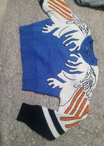 Zeynep TosunxMilla Desenli Mavi Vatkalı Kazak - Görsel 4