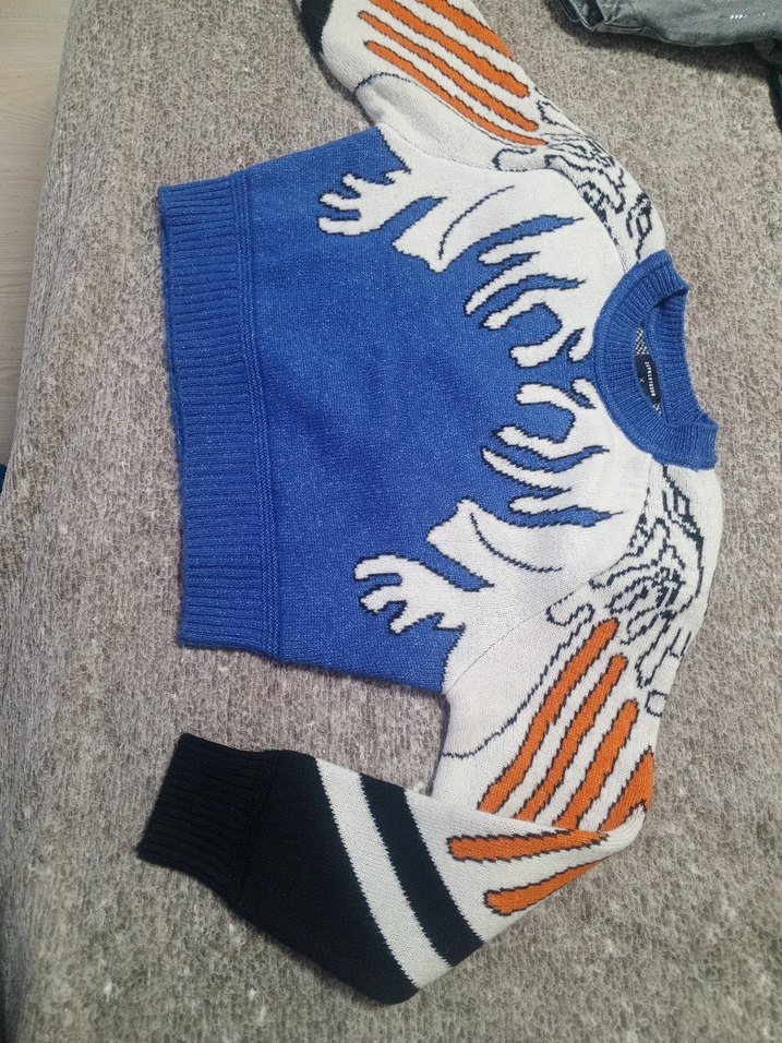 Zeynep TosunxMilla Desenli Mavi Vatkalı Kazak - Görsel 4