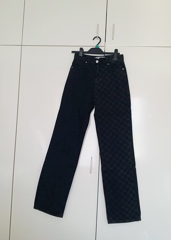 Kadın Siyah Kareli Kemerli Denim Pantolon