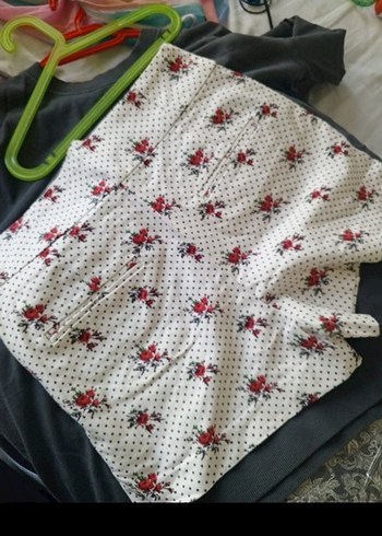 Zara Çiçek Desenli Puantiyeli Beyaz Mini Şort - Görsel 8