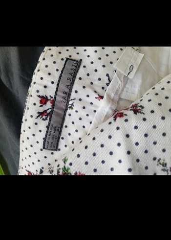 Zara Çiçek Desenli Puantiyeli Beyaz Mini Şort - Görsel 7