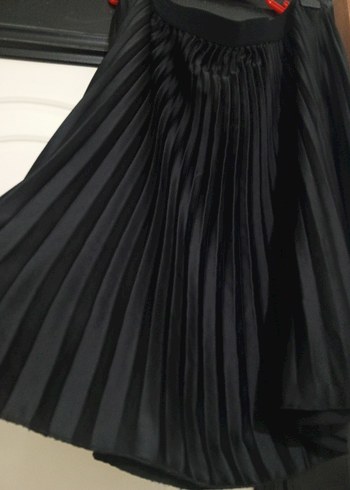 H&M Kadın Siyah Pilili Midi Etek