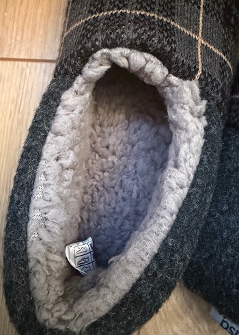 Erkek Gri Kareli Tokalı Ev Terliği - Görsel 3