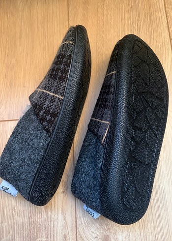 Erkek Gri Kareli Tokalı Ev Terliği - Görsel 2