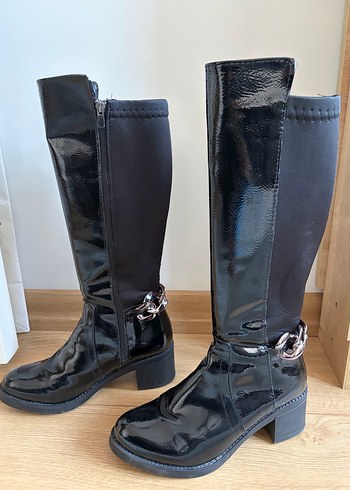 Siyah Rugan Tokalı Çizme - Görsel 2