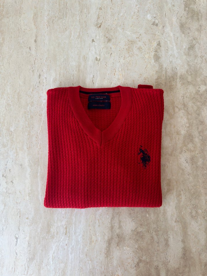 Kırmızı V Yaka Erkek Çocuk Yün Kazak - Görsel 2