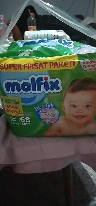 Molfix 4+ 68 adet bebek bezi 