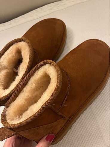 Ugg ugg bot