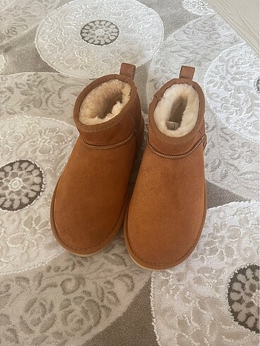 Ugg ugg bot