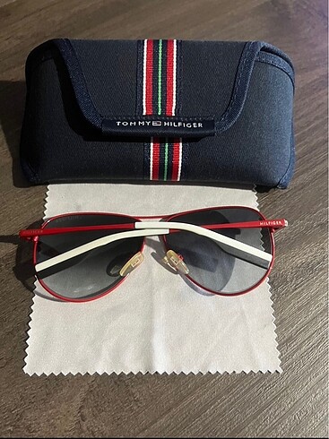 Tommy Hilfiger Tommy Hilfiger Çocuk Güneş Gözlüğü