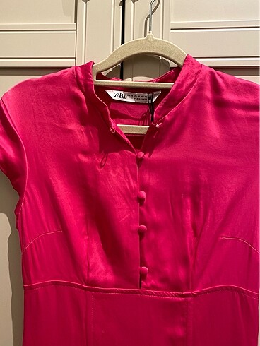 Zara Zara saten elbise