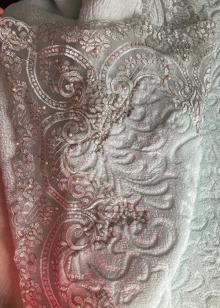 Güpürlü incili battaniye - Görsel 3