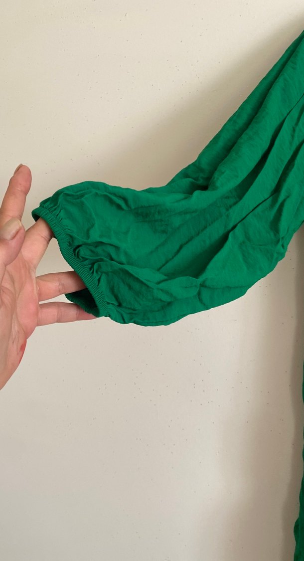 Yeşil V Yaka Uzun Keten Elbise - Görsel 5