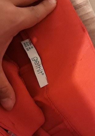 Zara kırmızı kemerli havuç pantolon