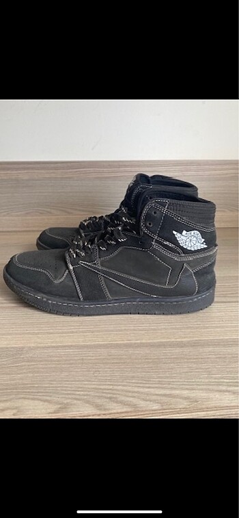 Nike travis jordan
