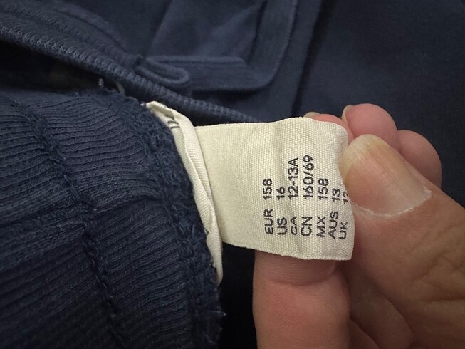 11-12 Yaş Beden H&M marka 2 adet esofman altı