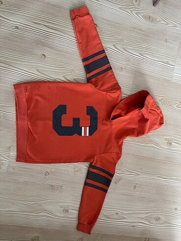 Erkek çocuk kapüşonlu sweatshirt