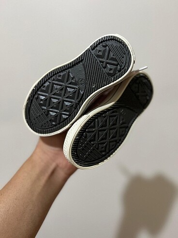 Converse Sıfır 21 numara bebek convers