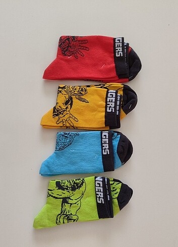 30 Beden AVENGERS ÇOCUK ÇORABI SET 4 LÜ