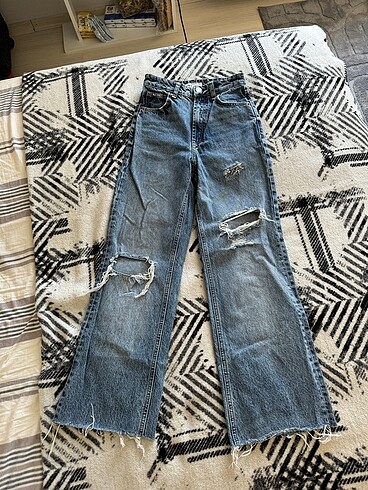 34 Beden mavi Renk Zara jean