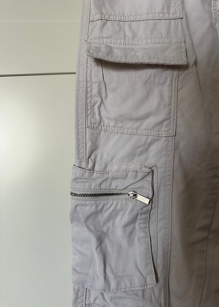 Bershka kargo pantolon - Görsel 4