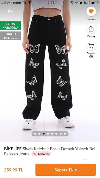 Kelebek desenli siyah pantalon