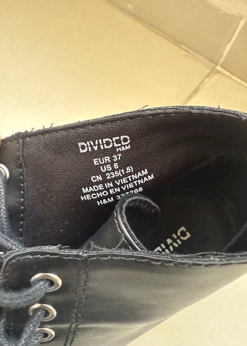 H&M marka Siyah Deri Dolgu Topuklu Kadın Bot - Görsel 3