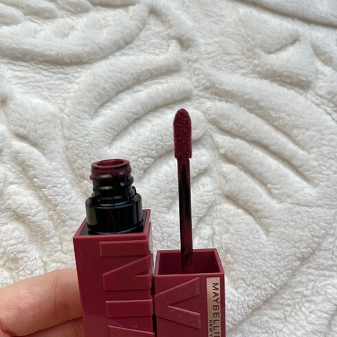  Beden Maybelline Super Stay Vinyl Lippy 10