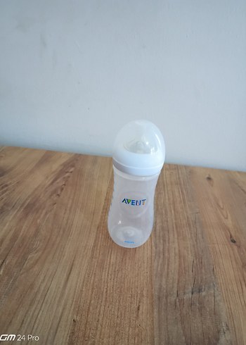 Beyaz Avent Bebek Biberonu ve cam rende - Görsel 3