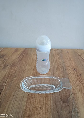 Beyaz Avent Bebek Biberonu ve cam rende - Görsel 2